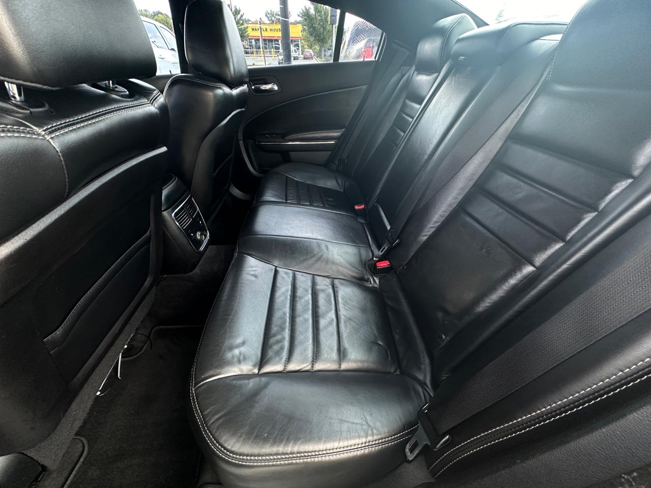 Dodge Charger 4dr Sdn SXT Plus RWD 2012