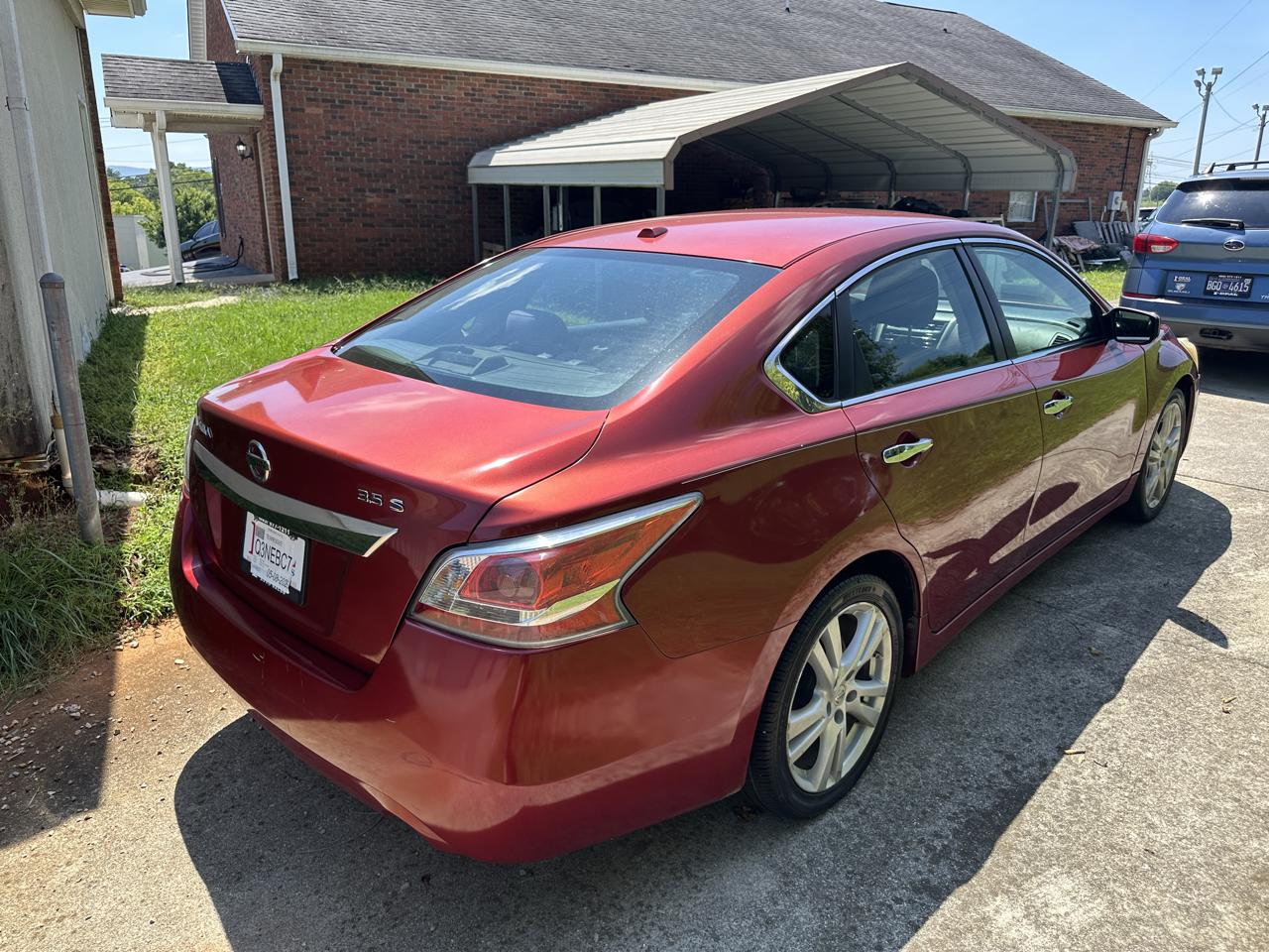 Nissan Altima 4dr Sdn V6 3.5 S 2014