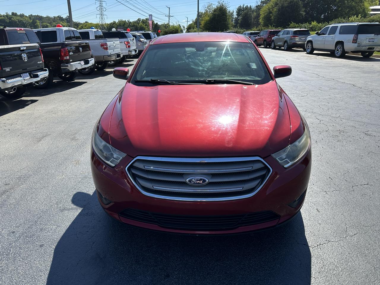 Ford Taurus 4dr Sdn SEL FWD 2013
