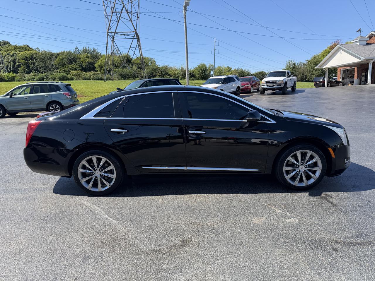 Cadillac XTS 4dr Sdn FWD 2013