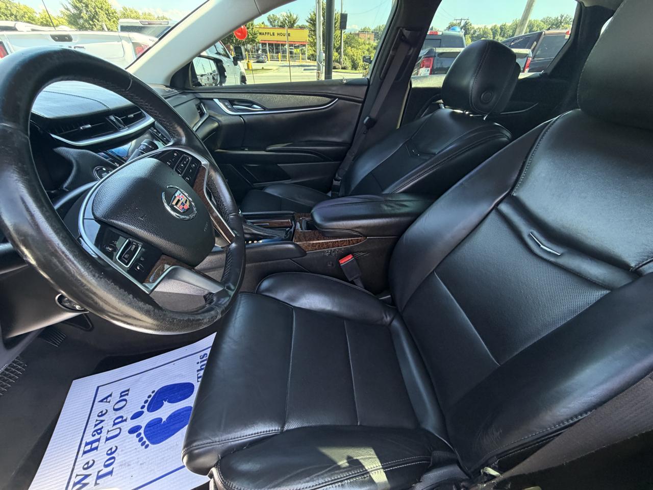 Cadillac XTS 4dr Sdn FWD 2013