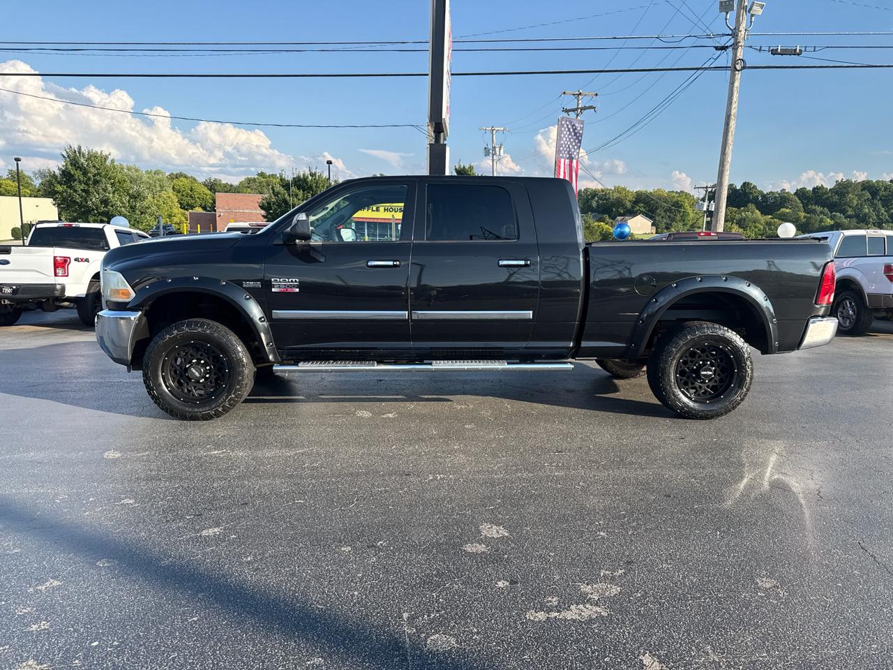 RAM 2500 4WD Mega Cab 160.5" SLT 2011