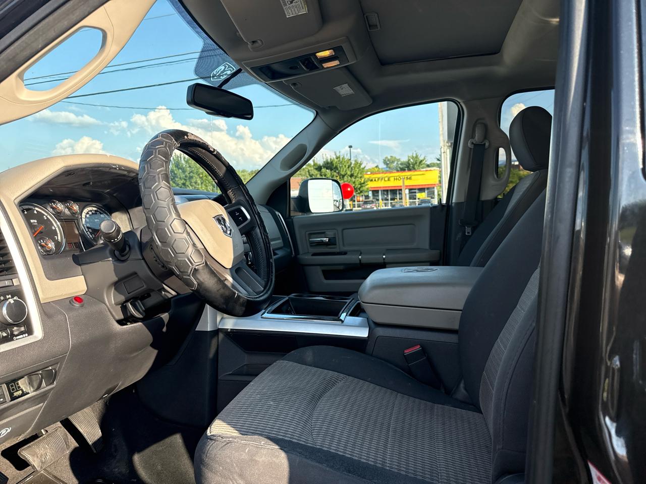 RAM 2500 4WD Mega Cab 160.5" SLT 2011