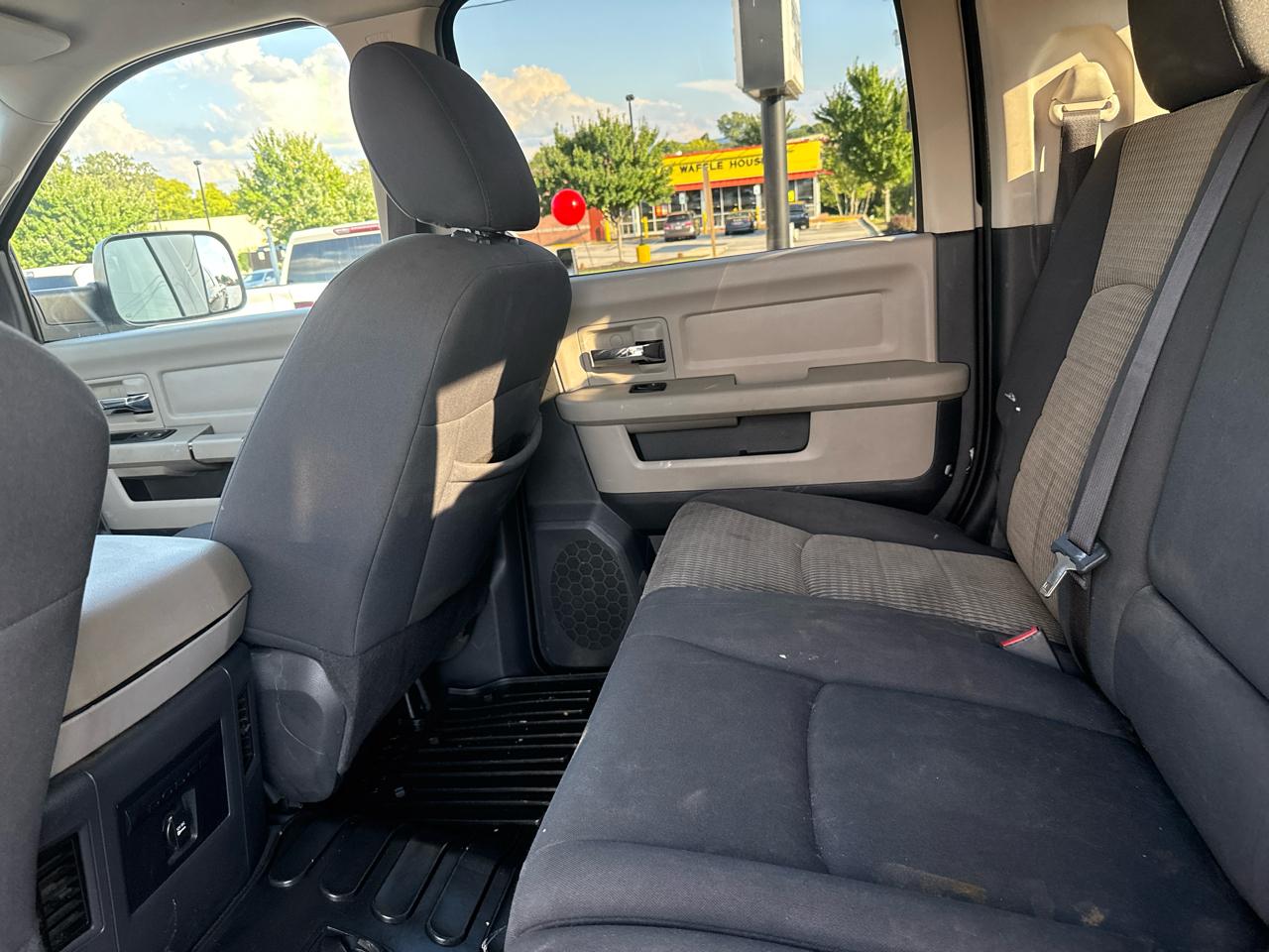 RAM 2500 4WD Mega Cab 160.5" SLT 2011
