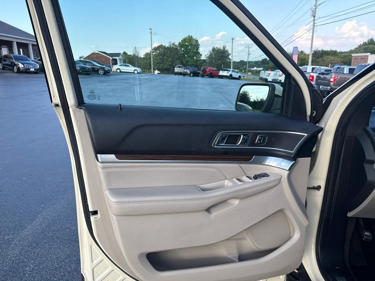 Ford Explorer Limited 4WD 2018