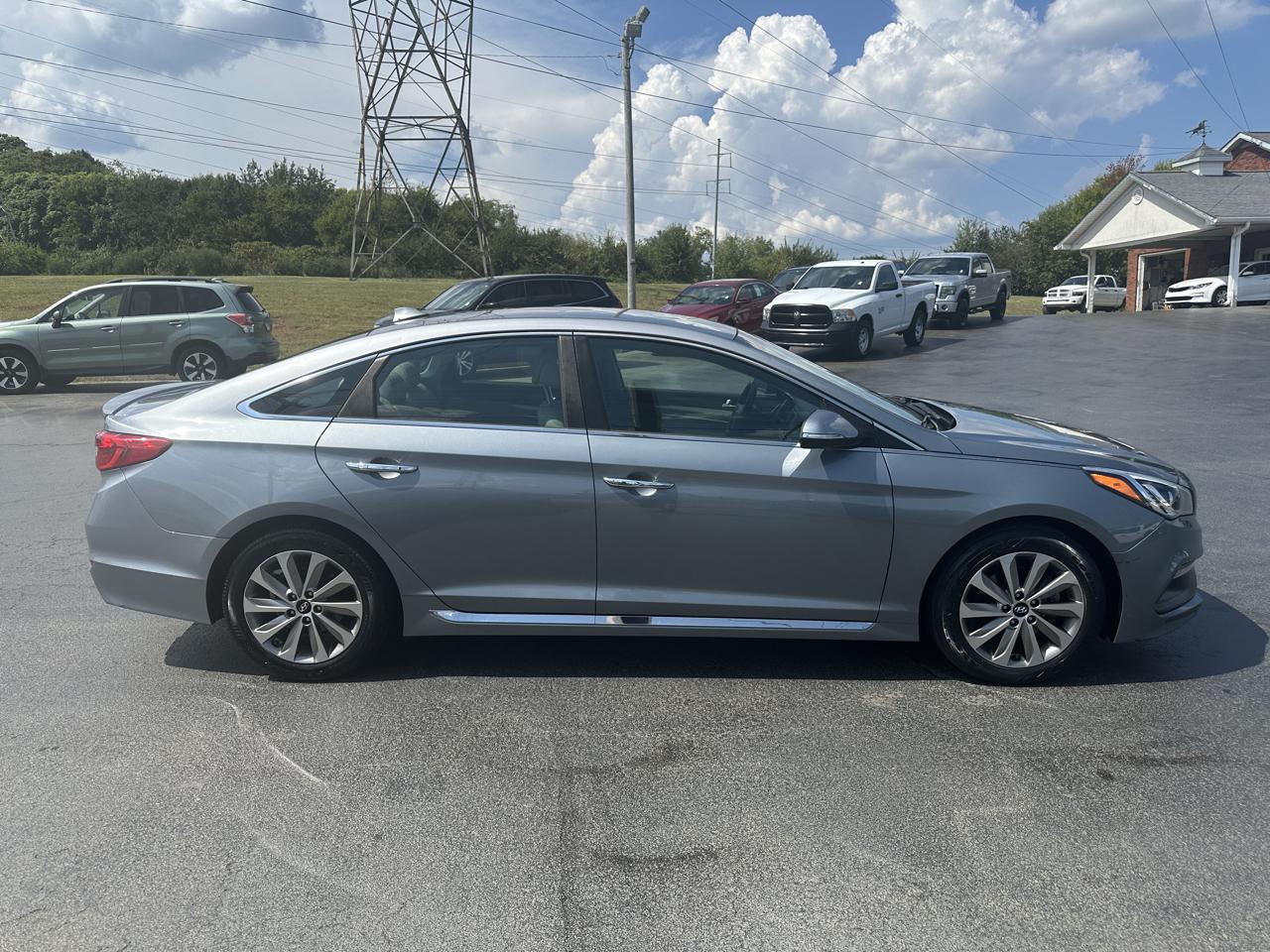 Hyundai Sonata 4dr Sdn 2.4L Sport 2015