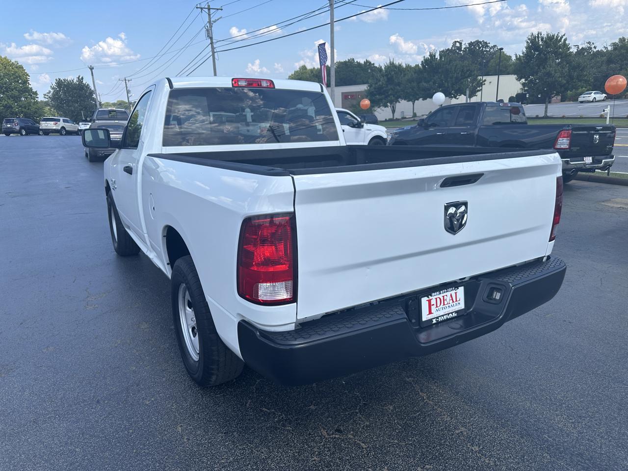 RAM 1500 Classic Tradesman 4x2 Reg Cab 6'4" Box 2022