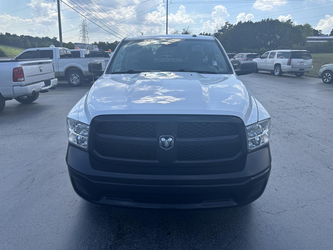 RAM 1500 Classic Tradesman 4x2 Reg Cab 6'4" Box 2022