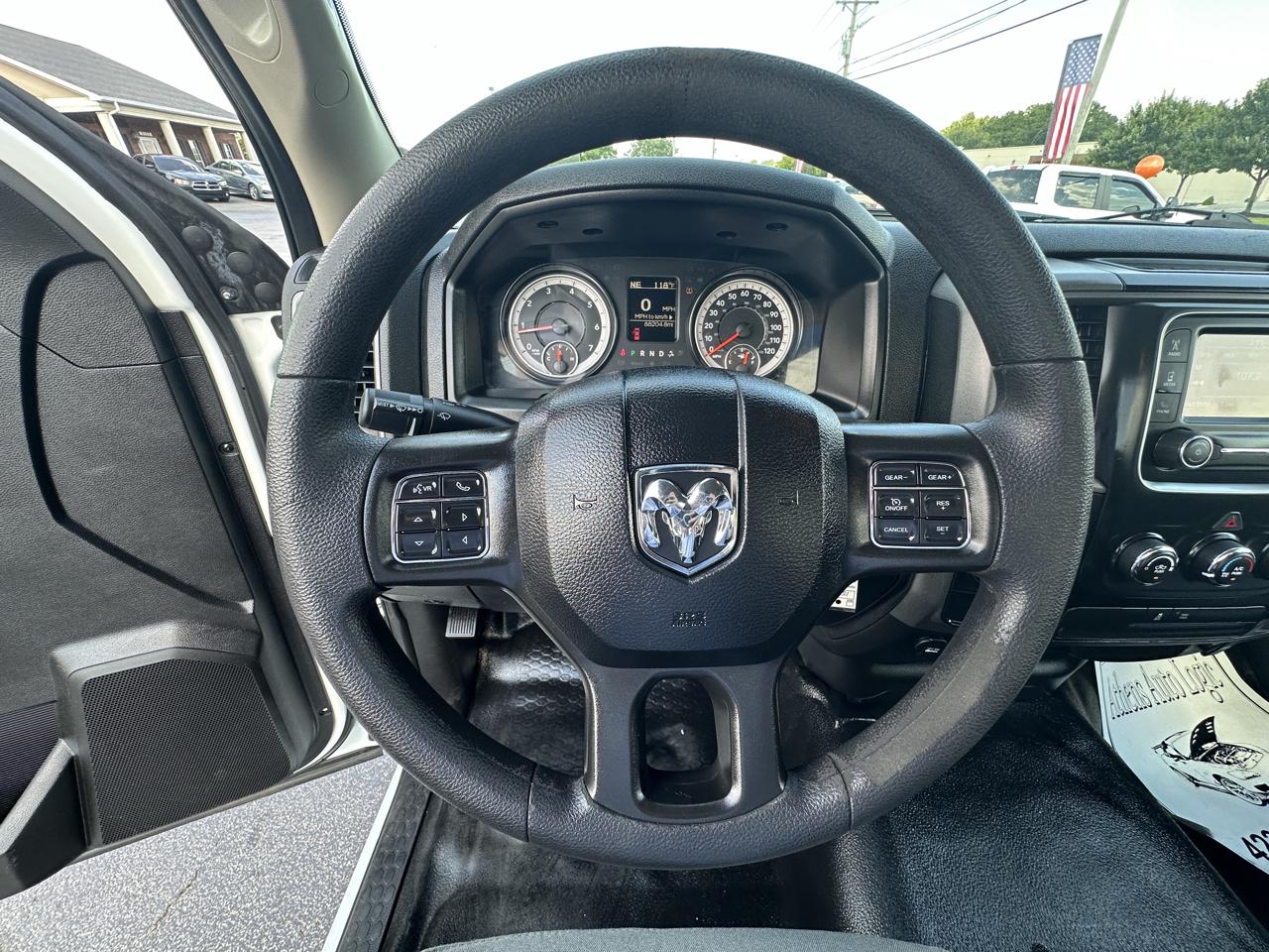 RAM 1500 Classic Tradesman 4x2 Reg Cab 6'4" Box 2022