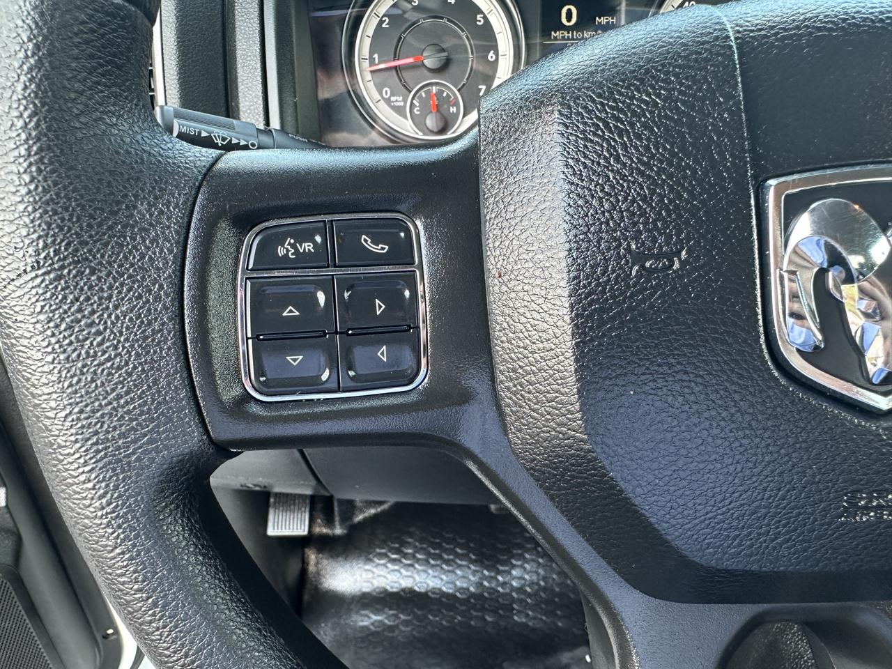 RAM 1500 Classic Tradesman 4x2 Reg Cab 6'4" Box 2022