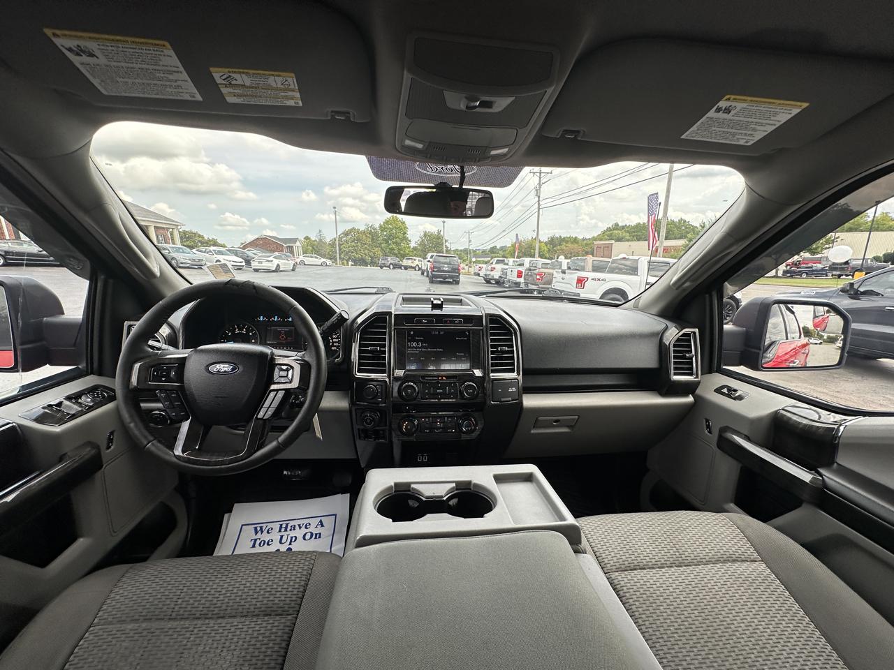 Ford F-150 4WD SuperCrew 145" XLT 2016