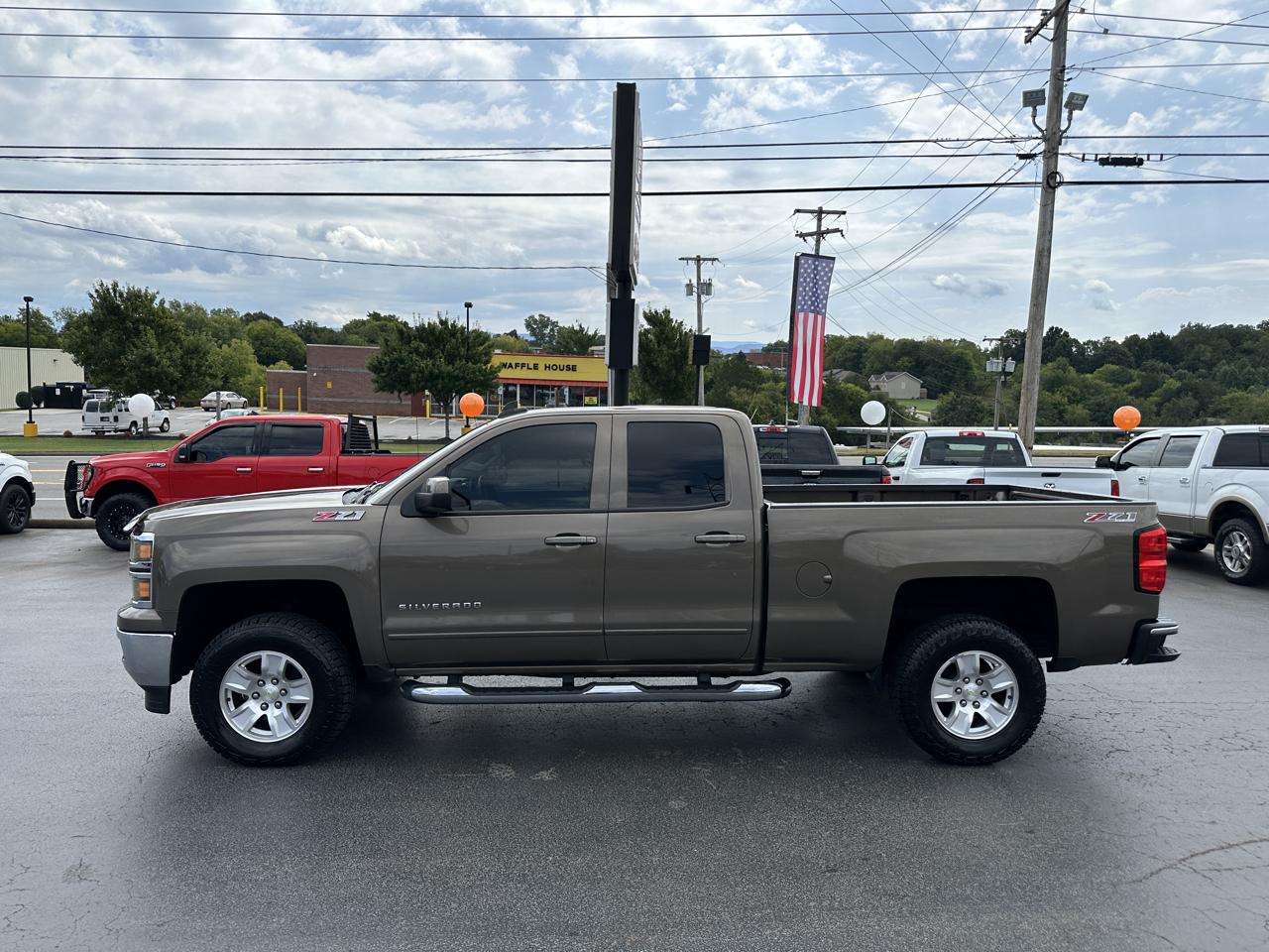 Chevrolet Silverado 1500 4WD Double Cab 143.5" LT w/1LT 2015