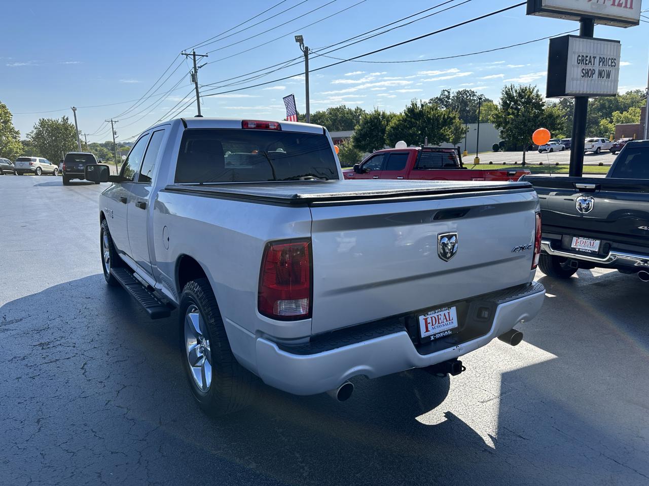 RAM 1500 4WD Quad Cab 140.5" Express 2013