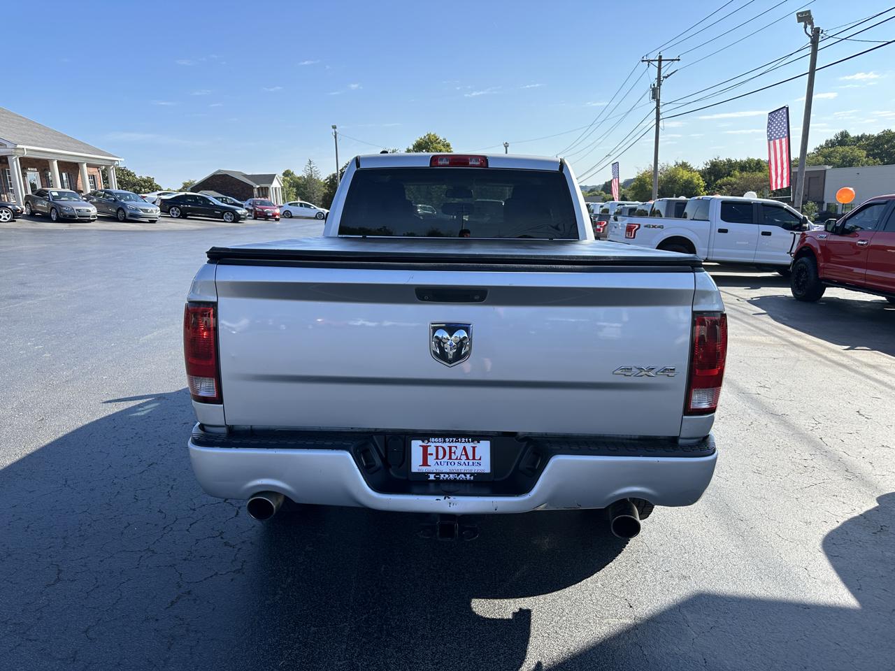 RAM 1500 4WD Quad Cab 140.5" Express 2013