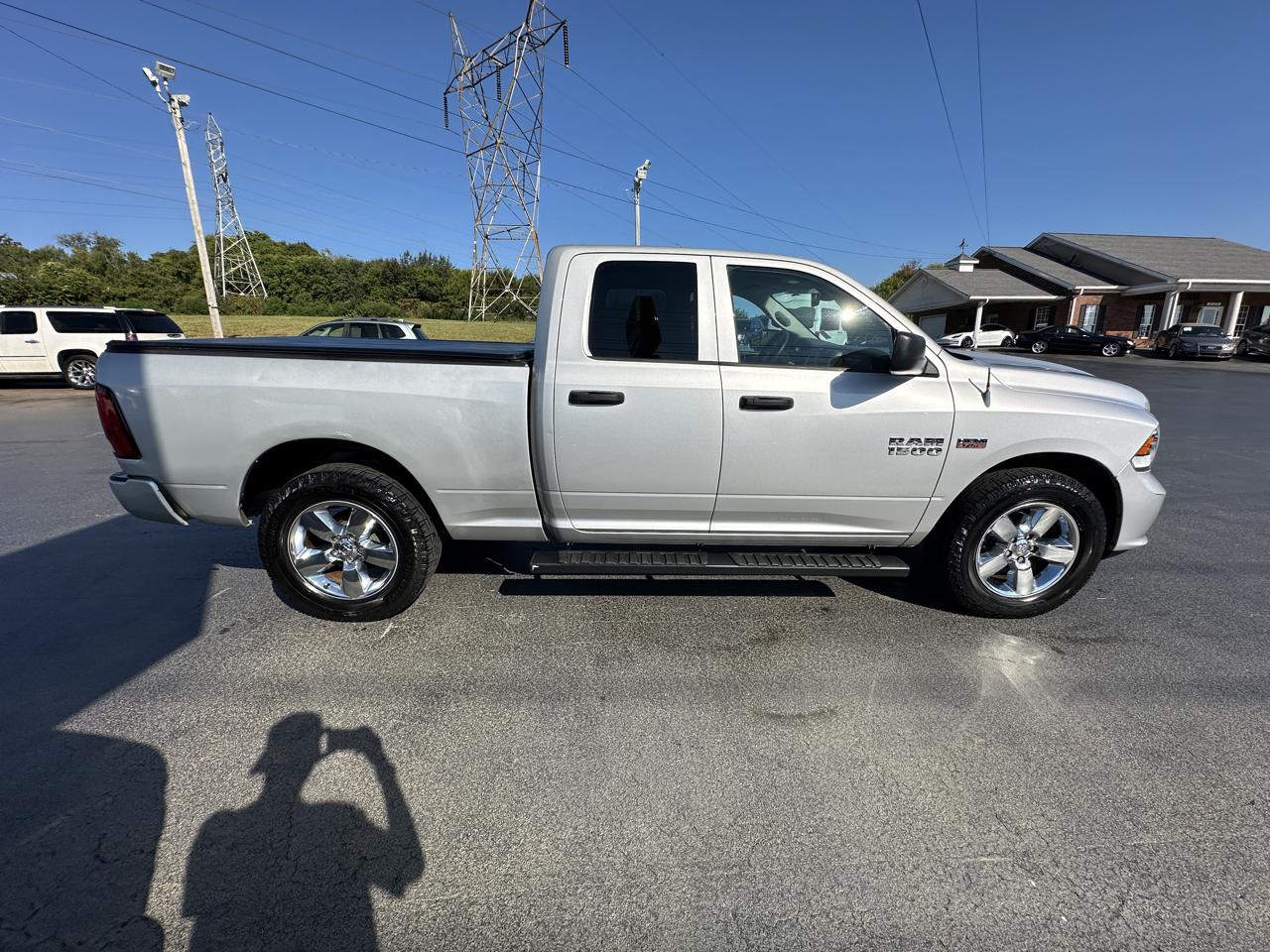 RAM 1500 4WD Quad Cab 140.5" Express 2013