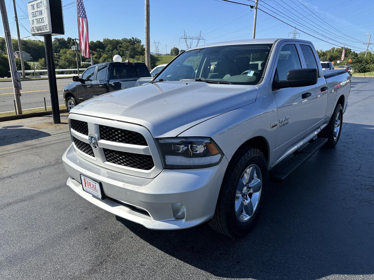 RAM 1500 4WD Quad Cab 140.5" Express 2013