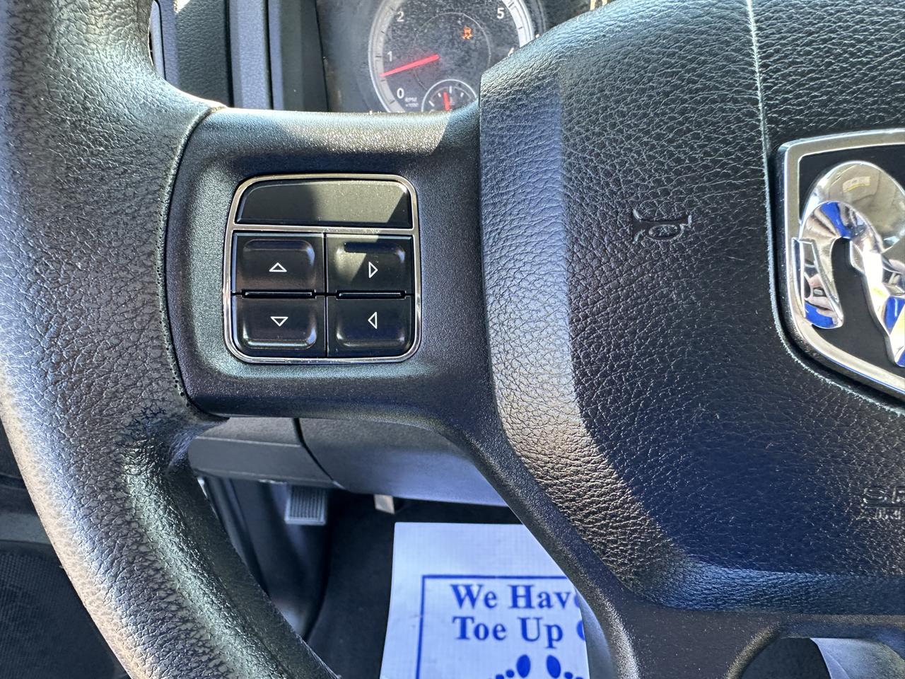 RAM 1500 4WD Quad Cab 140.5" Express 2013