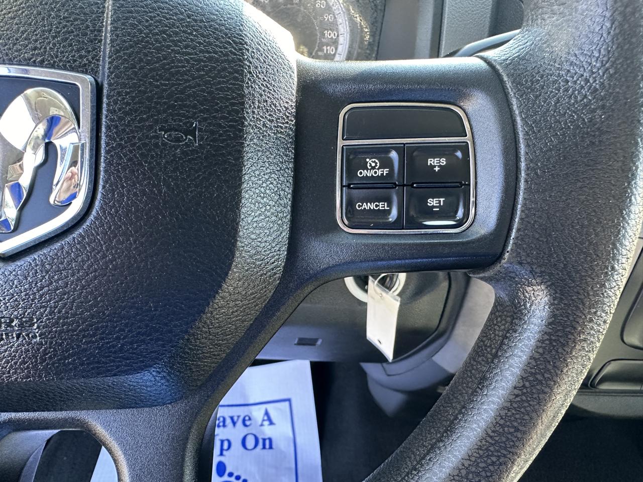 RAM 1500 4WD Quad Cab 140.5" Express 2013