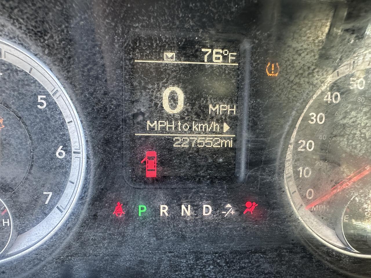 RAM 1500 4WD Quad Cab 140.5" Express 2013