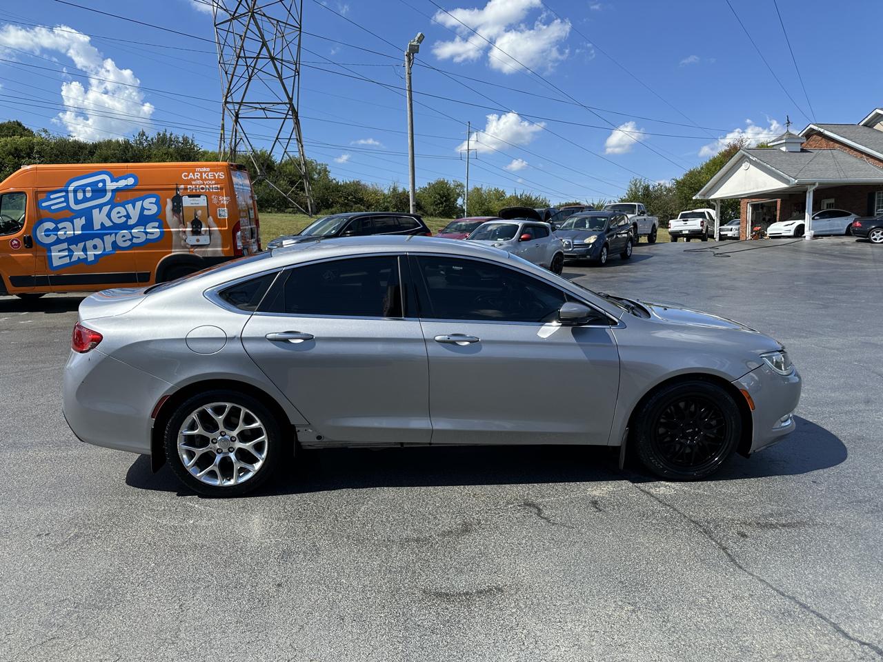 Chrysler 200 4dr Sdn C AWD 2015