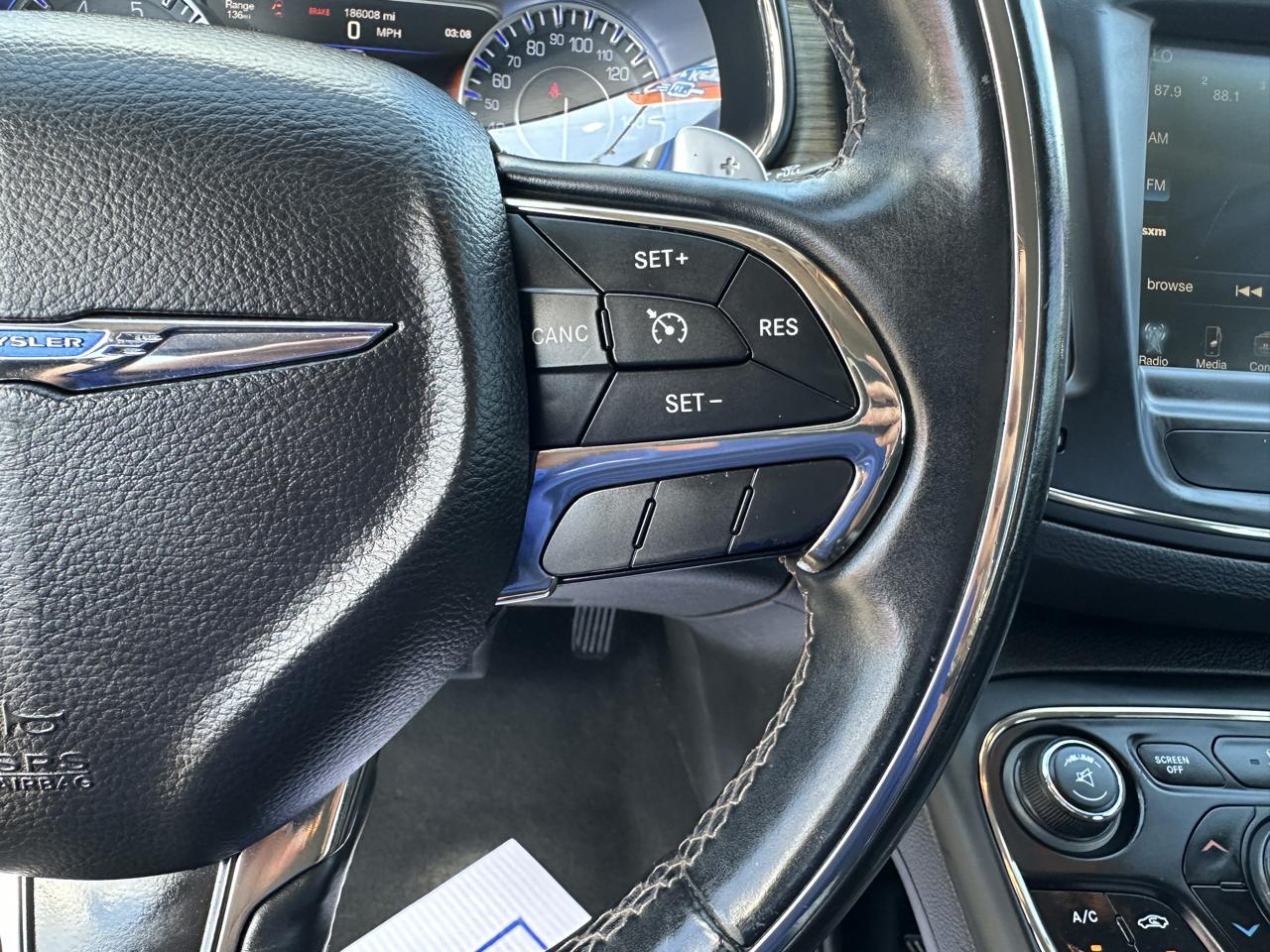 Chrysler 200 4dr Sdn C AWD 2015