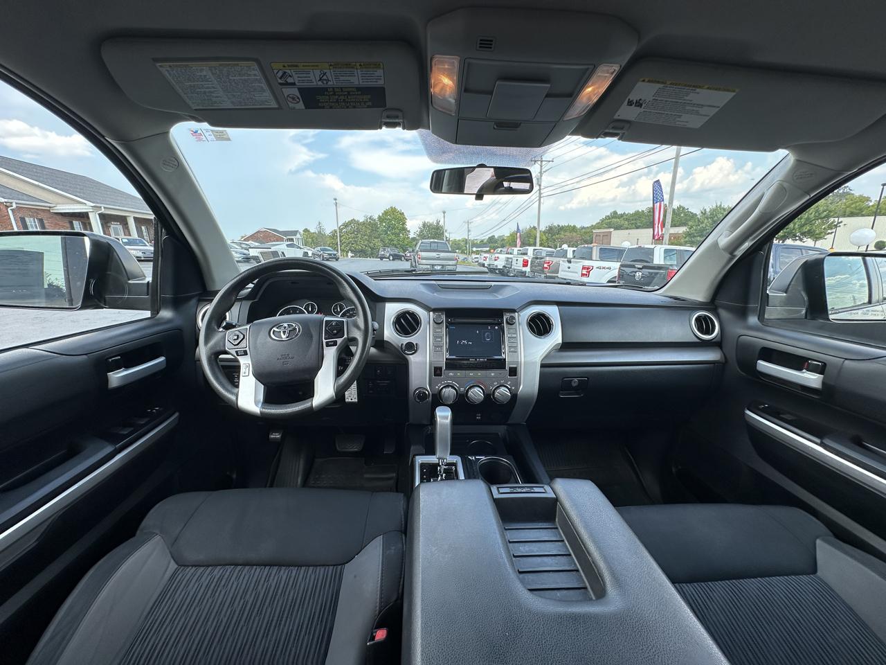 Toyota Tundra 4WD SR5 CrewMax 5.5' Bed 5.7L (Natl) 2017