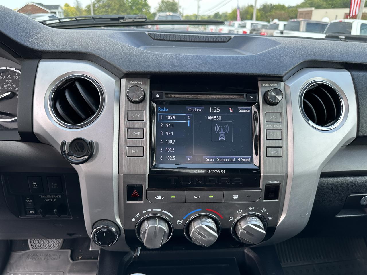 Toyota Tundra 4WD SR5 CrewMax 5.5' Bed 5.7L (Natl) 2017
