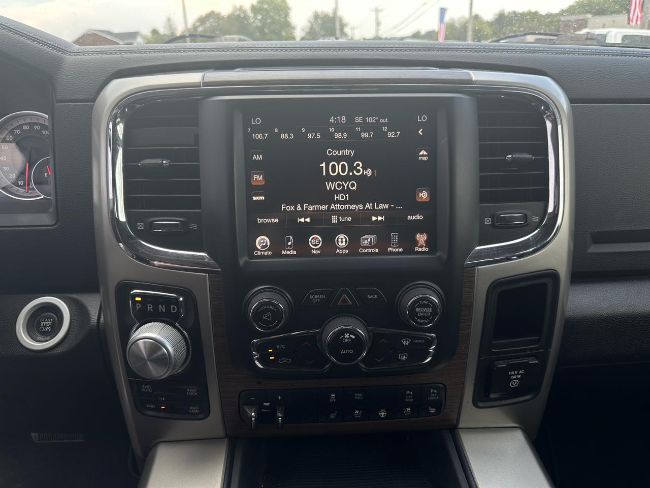 RAM 1500 4WD Quad Cab 140.5" Laramie 2014