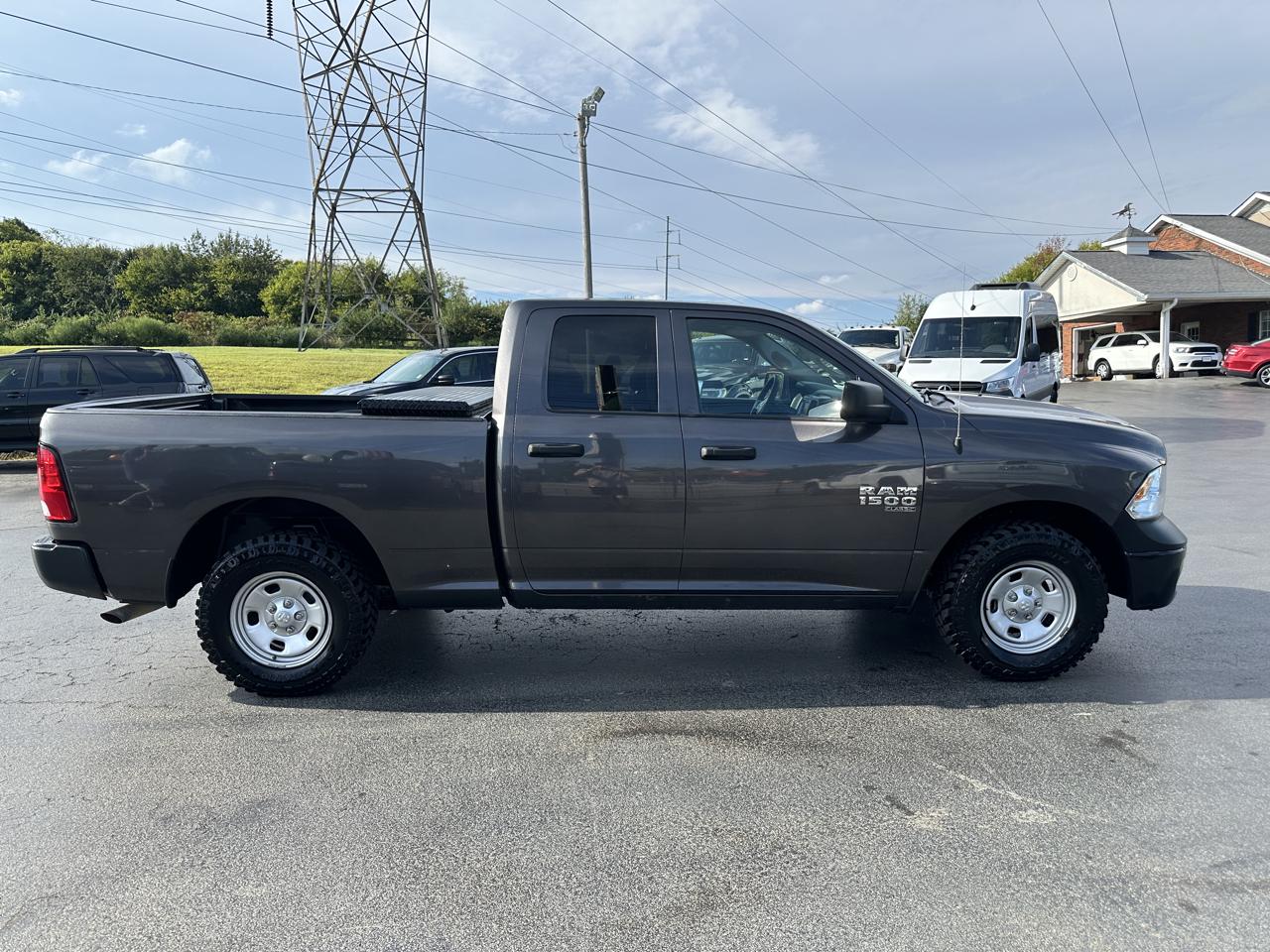 RAM 1500 Classic Tradesman 4x4 Quad Cab 6'4" Box 2020