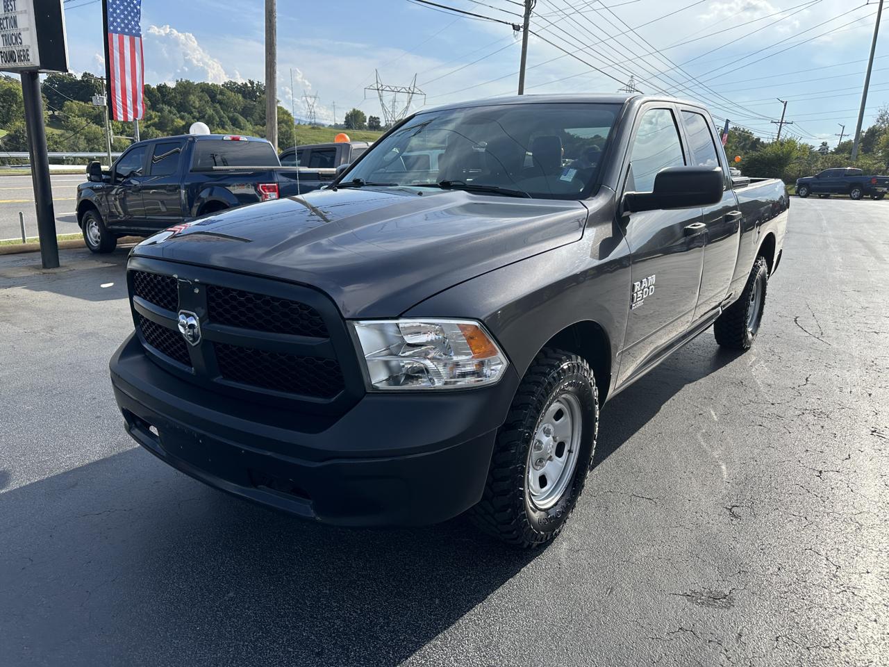 RAM 1500 Classic Tradesman 4x4 Quad Cab 6'4" Box 2020