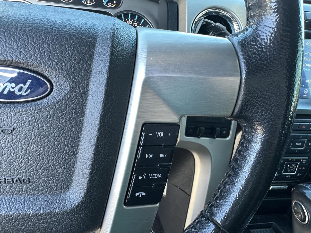 Ford F-150 4WD SuperCrew 145" Platinum 2013