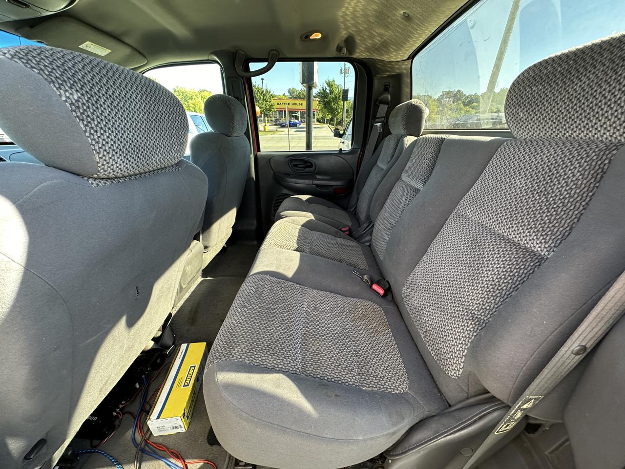 Ford F-150 SuperCrew 139" XLT 4WD 2002