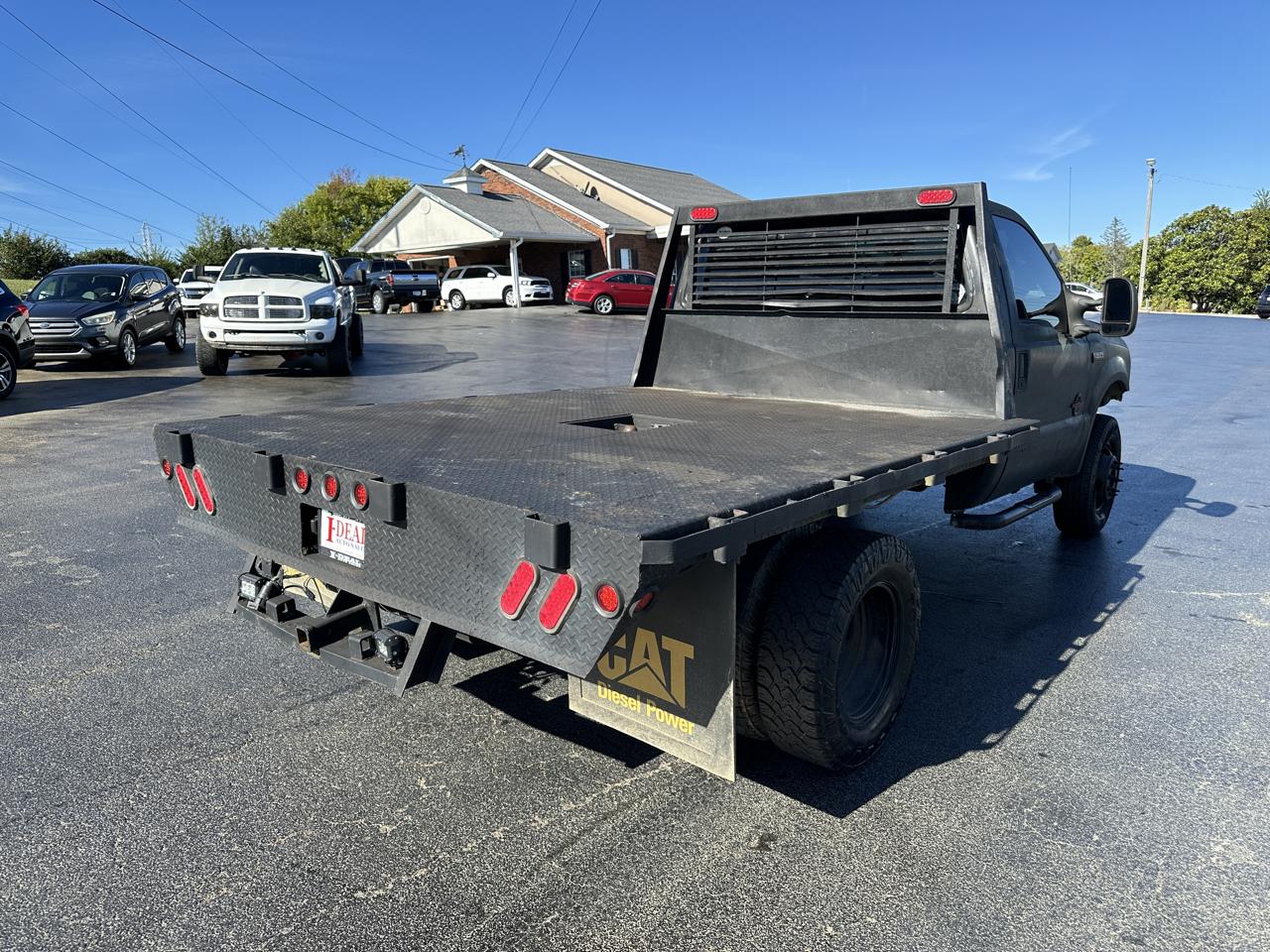 Ford Super Duty F-350 DRW Reg Cab 141" WB 60" CA XLT 4WD 2005