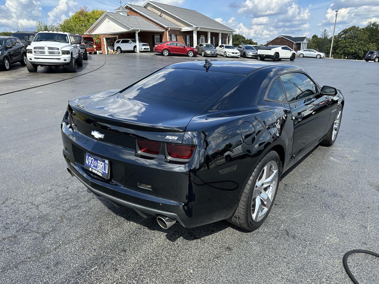 Chevrolet Camaro 2dr Cpe 1SS 2010