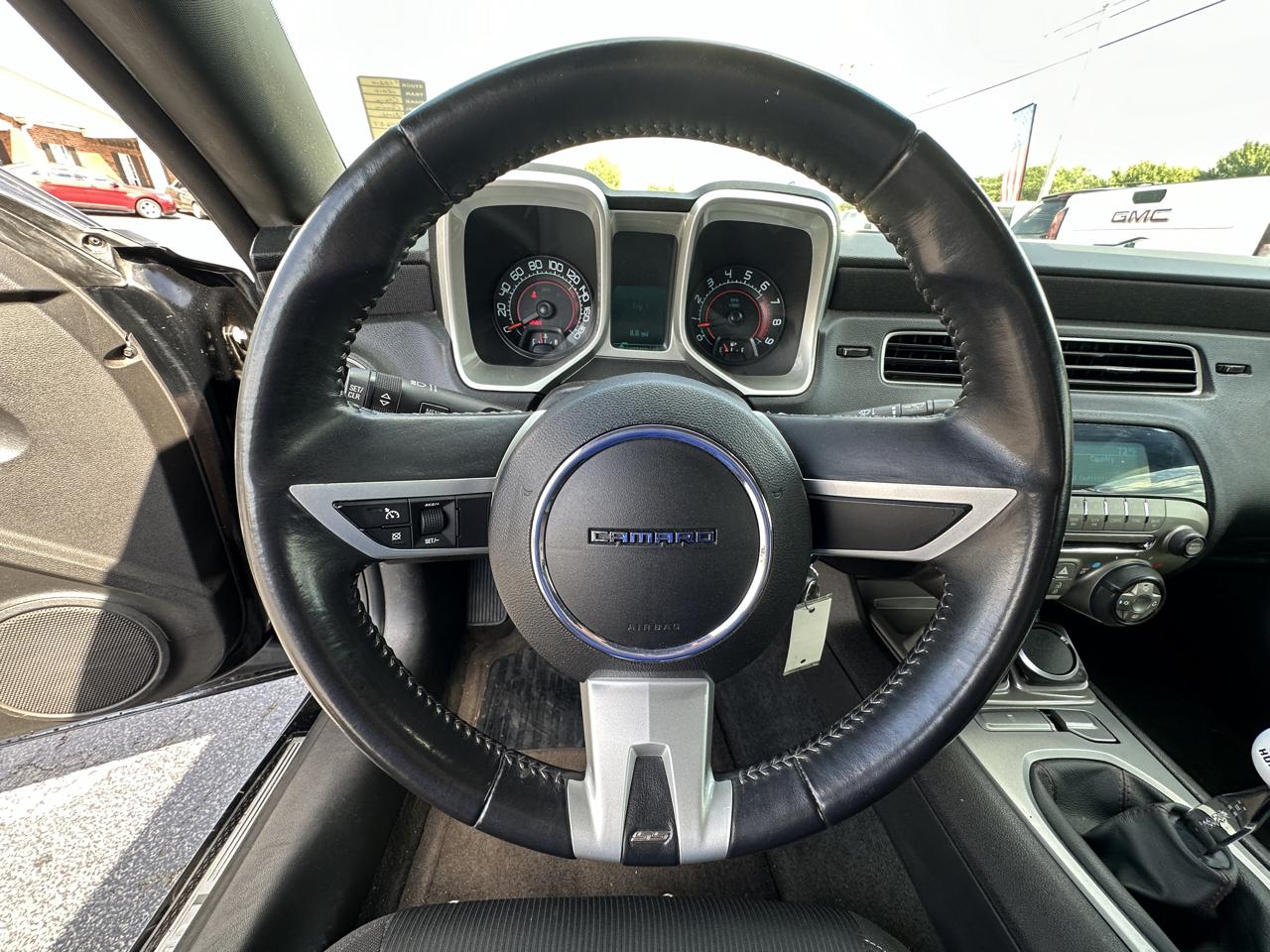 Chevrolet Camaro 2dr Cpe 1SS 2010