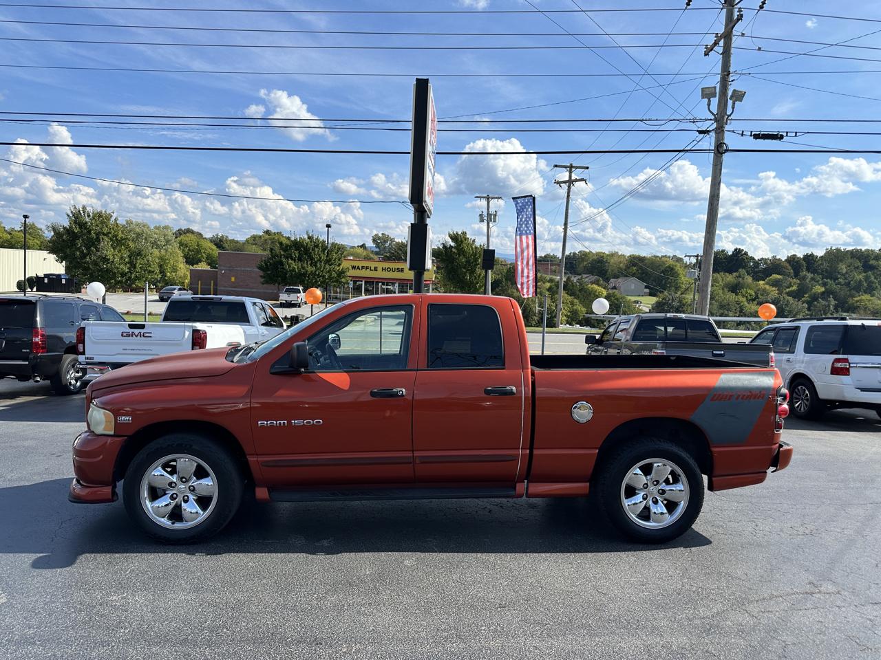 Dodge Ram 1500 4dr Quad Cab 140.5" WB SLT 2005