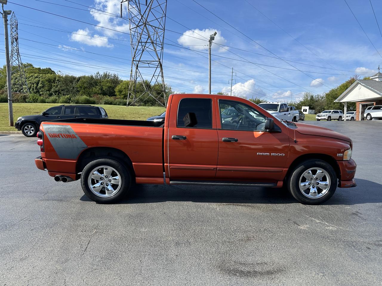 Dodge Ram 1500 4dr Quad Cab 140.5" WB SLT 2005