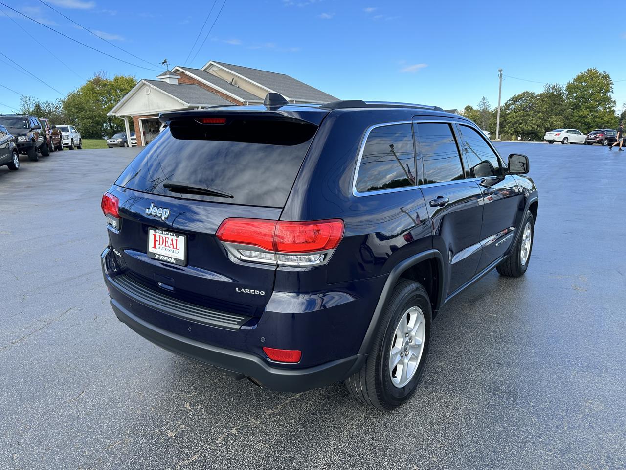 Jeep Grand Cherokee Laredo 4x4 2017