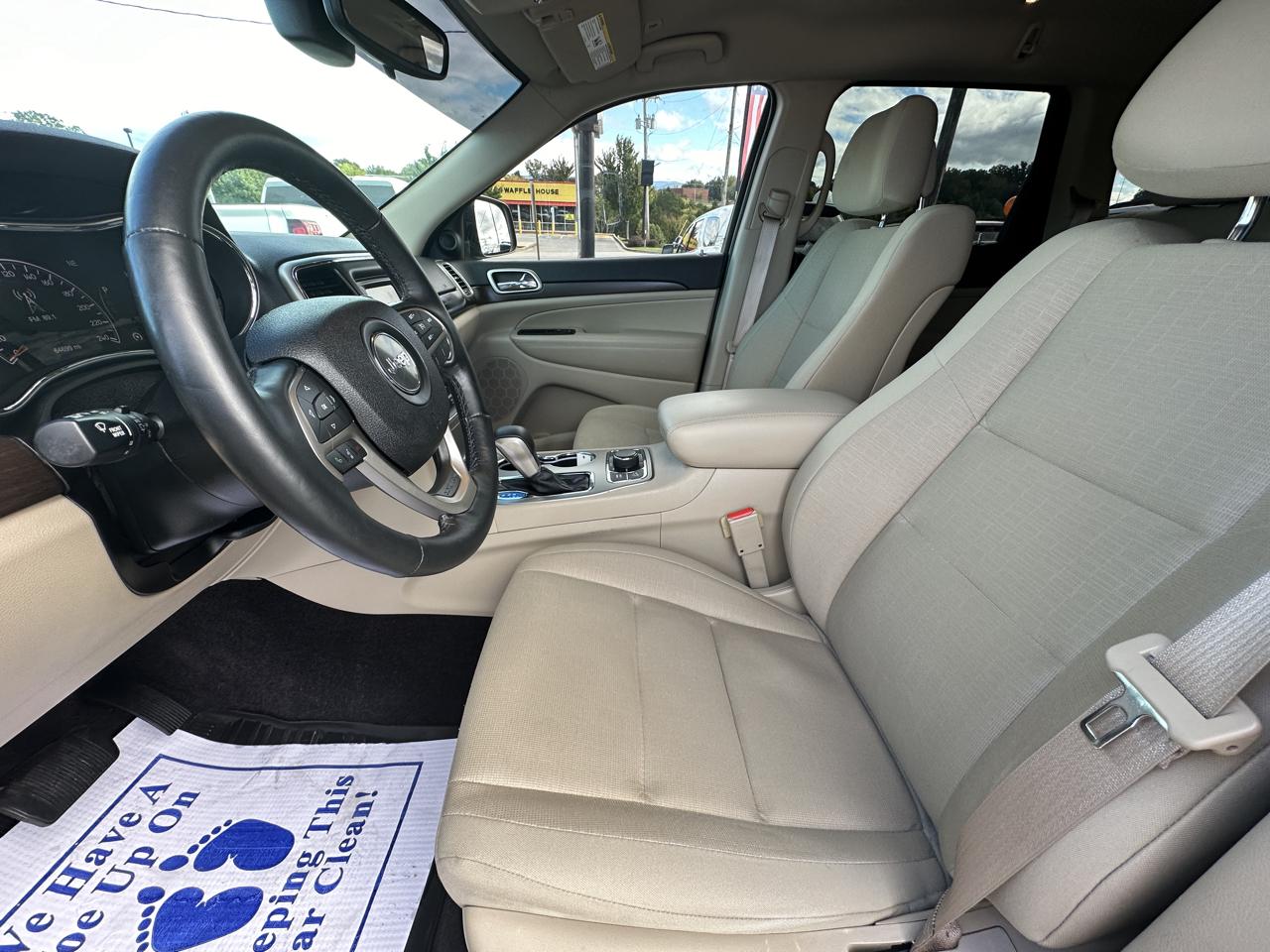 Jeep Grand Cherokee Laredo 4x4 2017