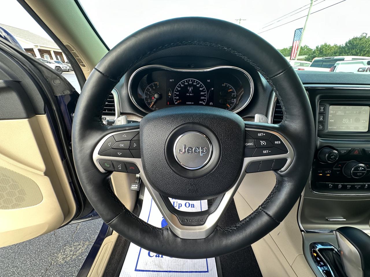 Jeep Grand Cherokee Laredo 4x4 2017