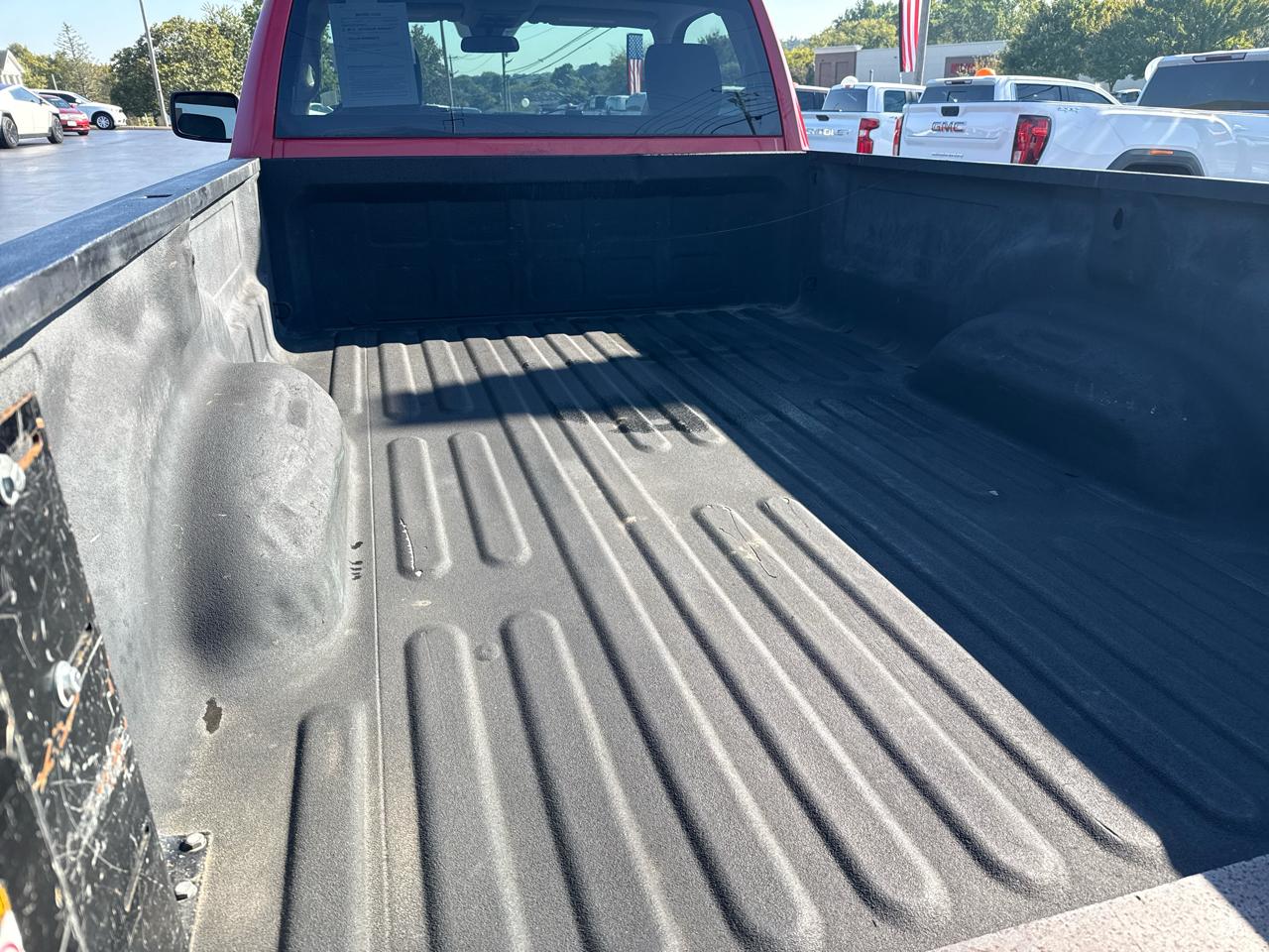 RAM 1500 Classic Tradesman 4x2 Reg Cab 8' Box 2019