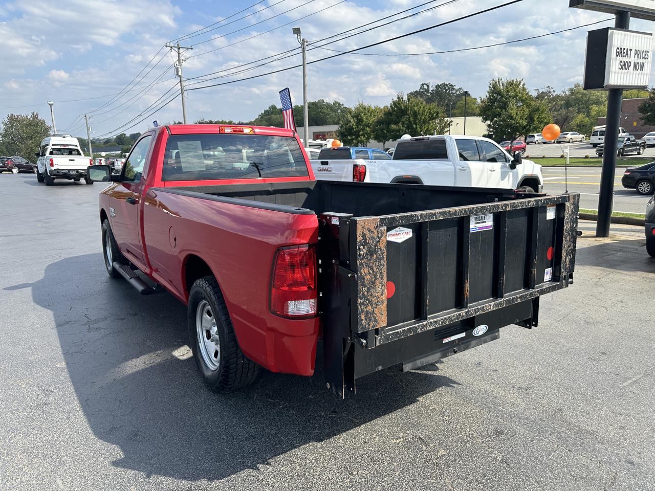 RAM 1500 Classic Tradesman 4x2 Reg Cab 8' Box 2019