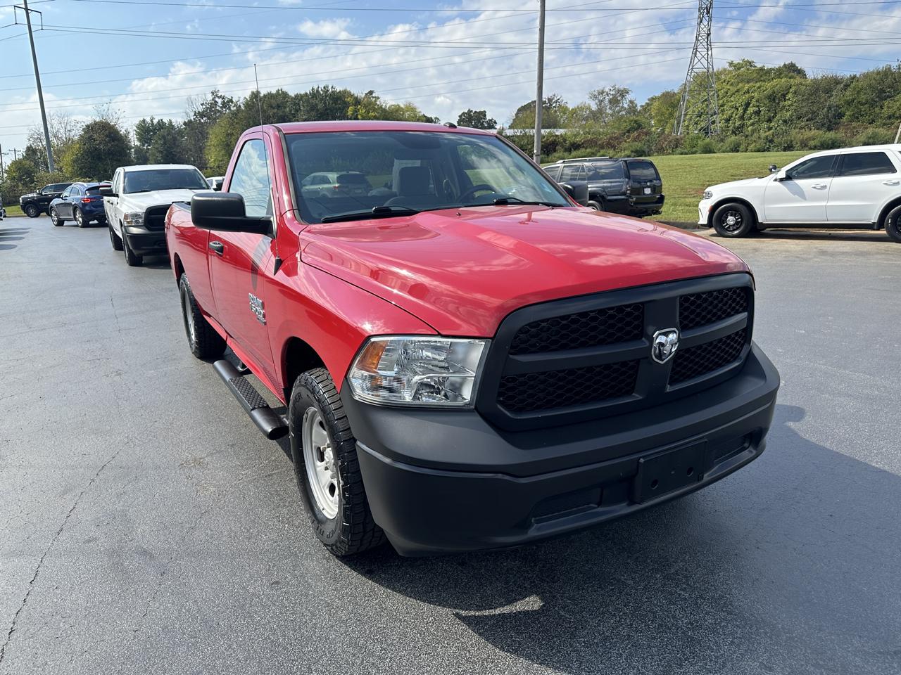 RAM 1500 Classic Tradesman 4x2 Reg Cab 8' Box 2019