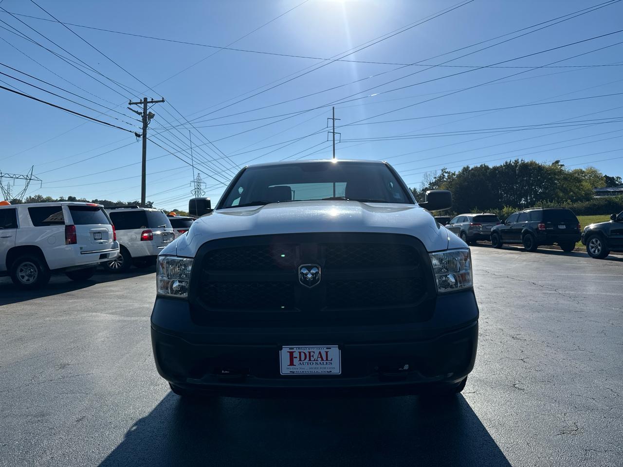RAM 1500 4WD Quad Cab 140.5" Tradesman 2016