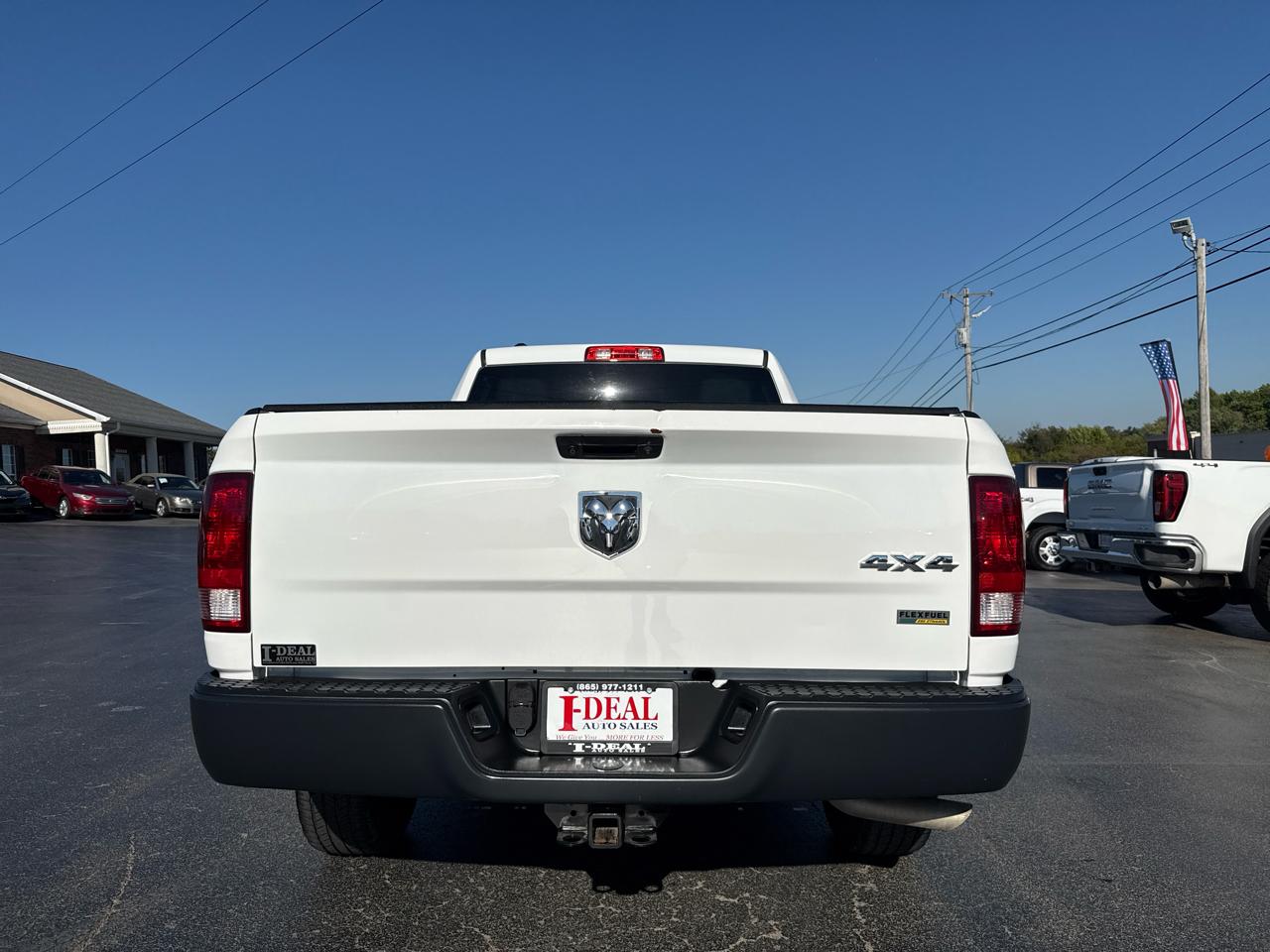 RAM 1500 4WD Quad Cab 140.5" Tradesman 2016