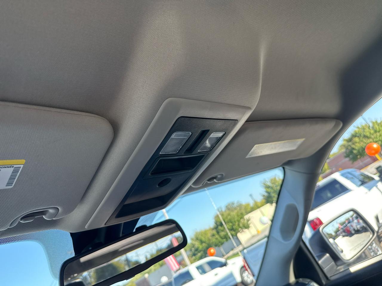RAM 1500 4WD Quad Cab 140.5" Tradesman 2016