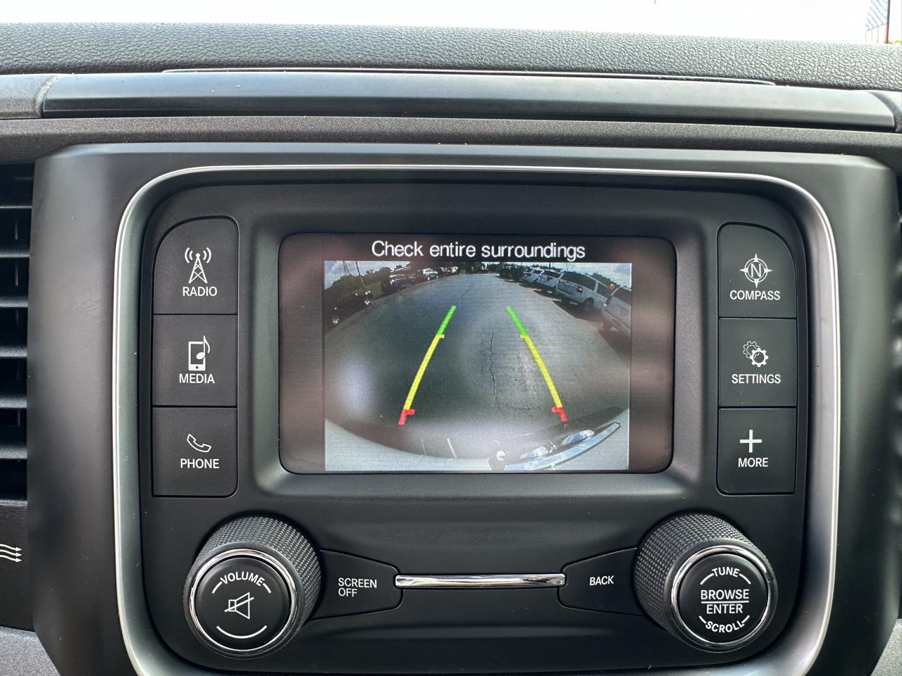 RAM 1500 4WD Quad Cab 140.5" Tradesman 2016