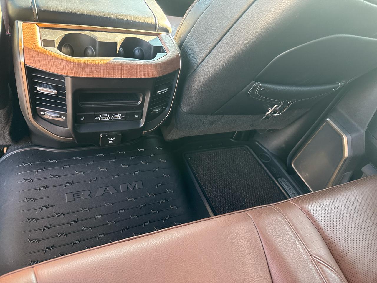 RAM 2500 Longhorn 4x4 Mega Cab 6'4" Box 2022