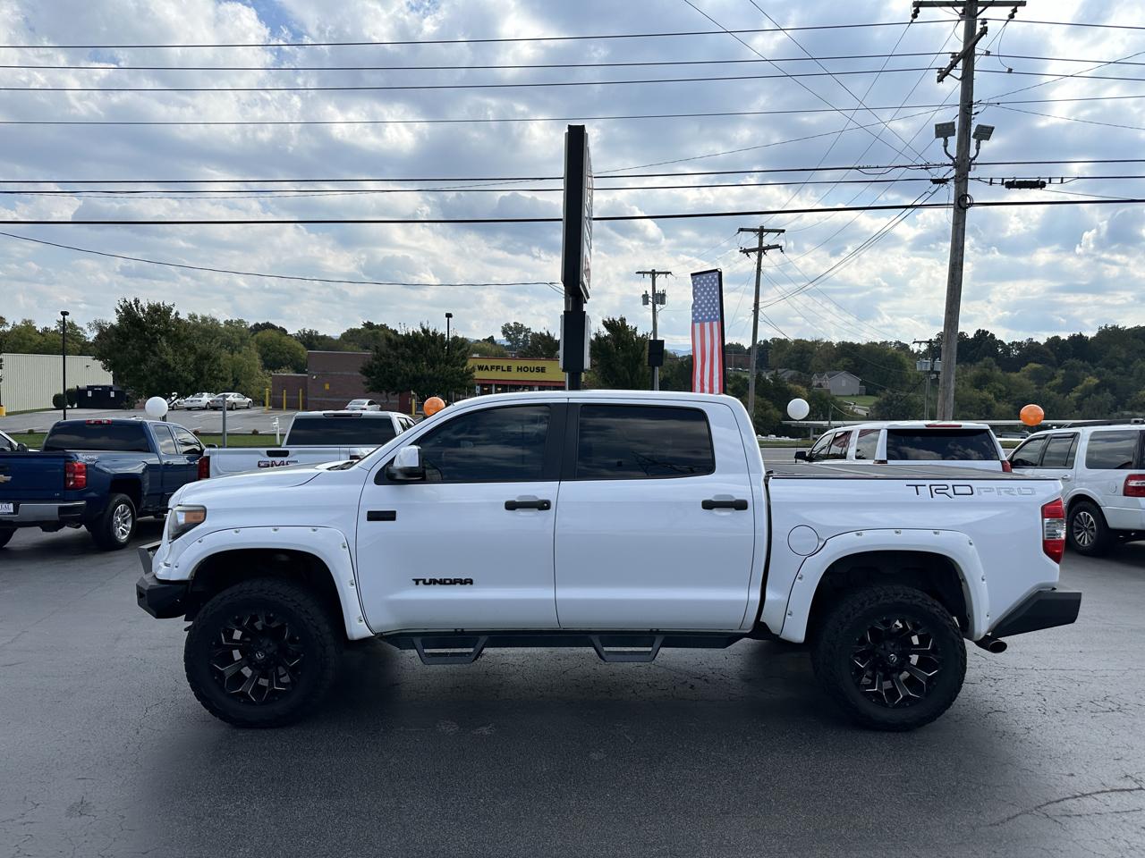 Toyota Tundra 4WD Truck CrewMax 5.7L FFV V8 6-Spd AT TRD Pro (Natl) 2016
