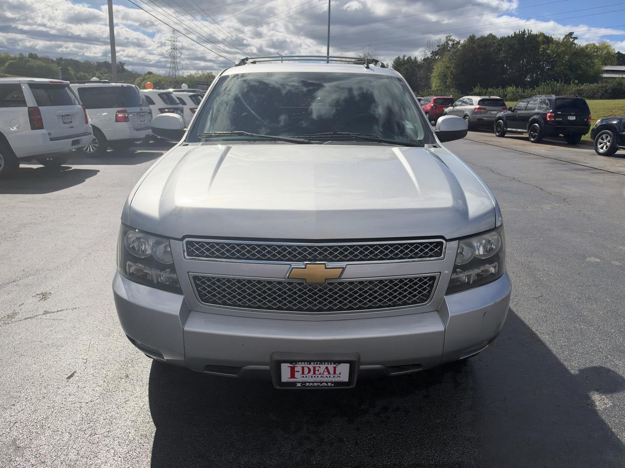 Chevrolet Avalanche 4WD Crew Cab LT 2013